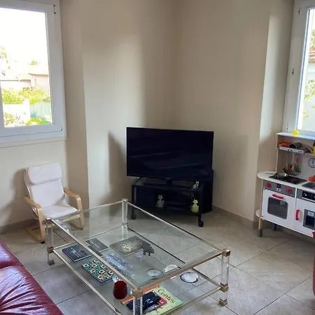 Appart. Familial Avec Piscine Jacuzzi Clim. Wifi *
